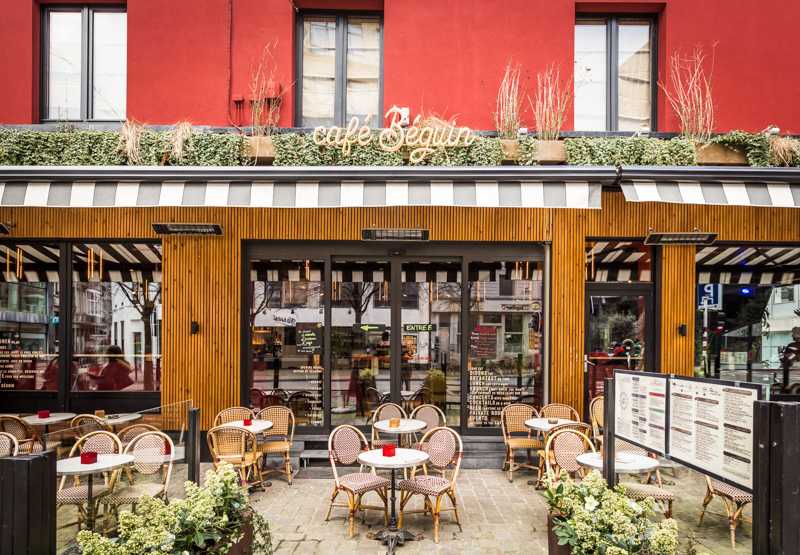 Façade d'un restaurant rénovée par un architecte à Bruxelles