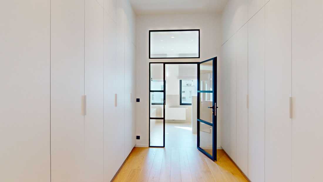 Couloir à l'étage de la maison bruxelloise