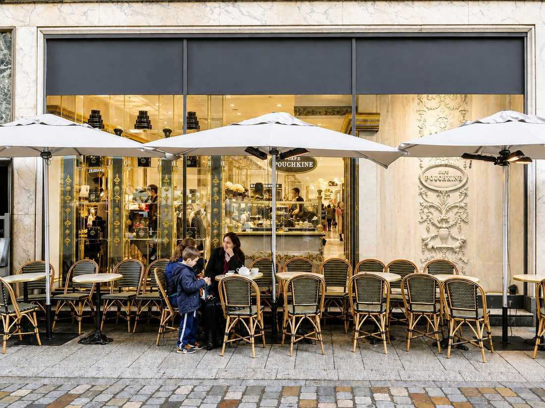 Aménagement d'un café par un architecte spécialiste de l'architecture commerciale à Bruxelles