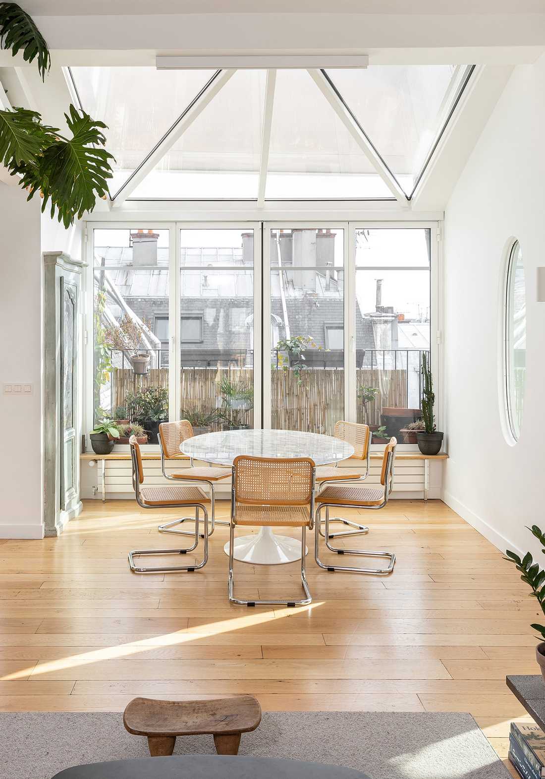 Salle à manger amenagée par un architecte d'interieur à Bruxelles