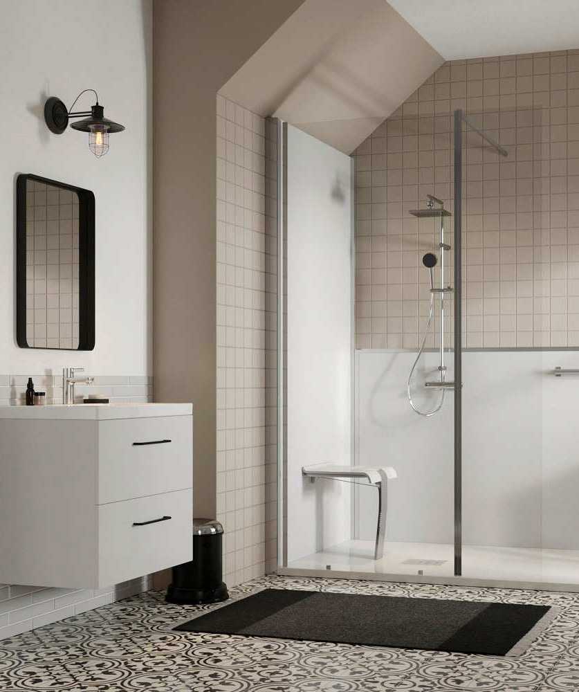 Salle de bain PMR aménagé par un architecte d'intérieur near Brussels