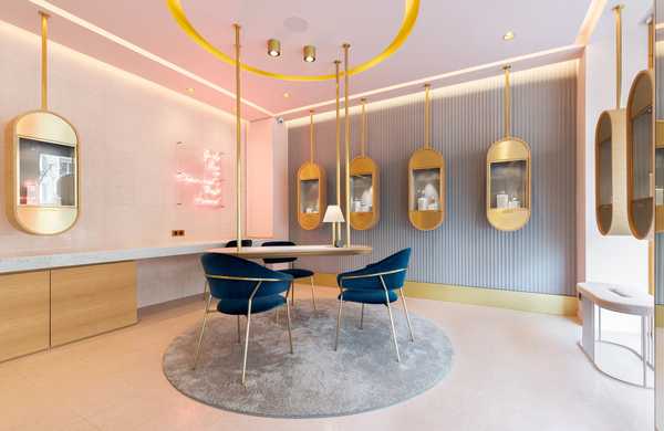 Aménagement d'une bijouterie de luxe par un architecte d'intérieur à Bruxelles