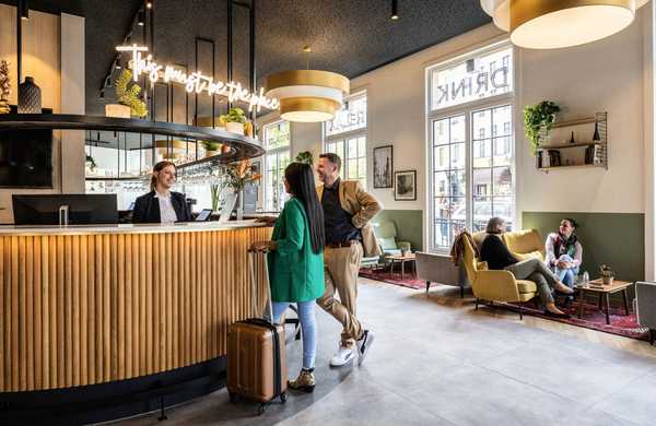 Aménagement du lobby d’un hôtel par un architecte d'intérieur à Bruxelles