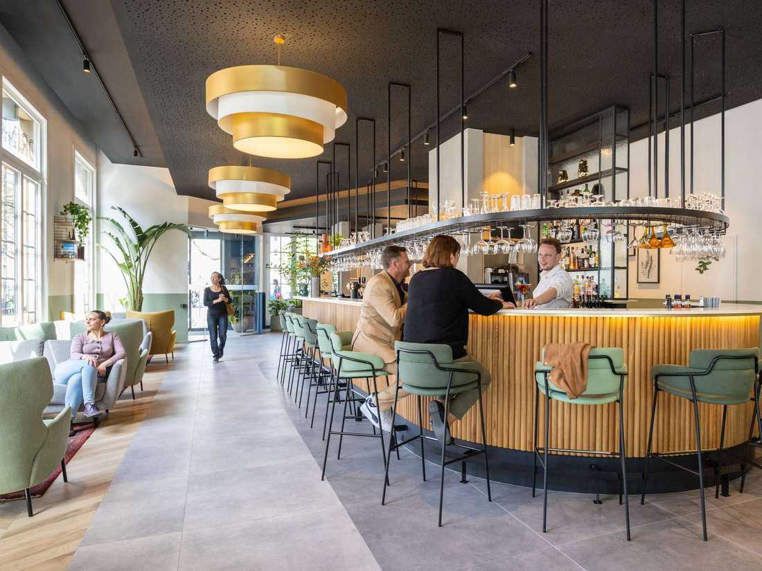 Aménagement intérieur du bar d'un hôtel à Bruxelles