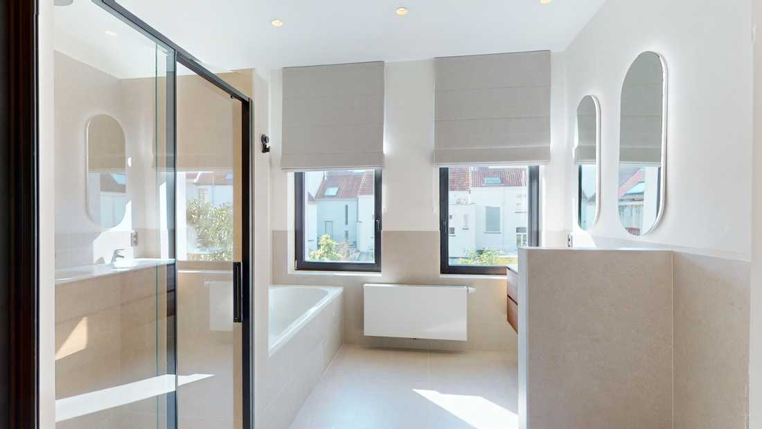 Salle de bain rénovée par un architecte d'intérieur