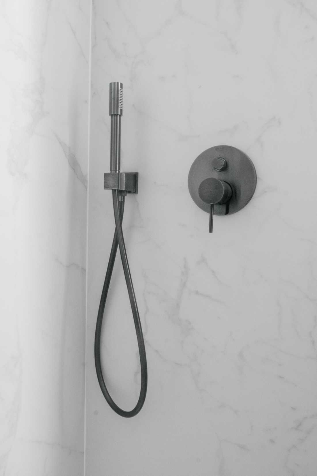 Cabine de douche après les travaux de rénovation