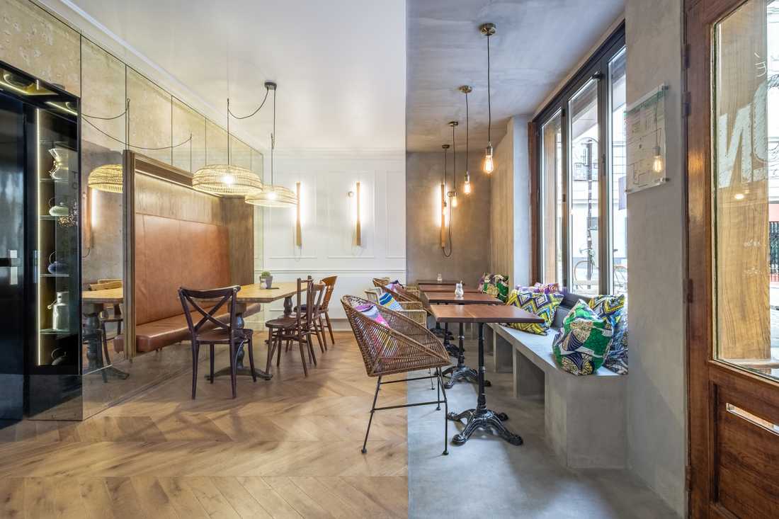 Design d'intérieur d'un café de style haussmannien