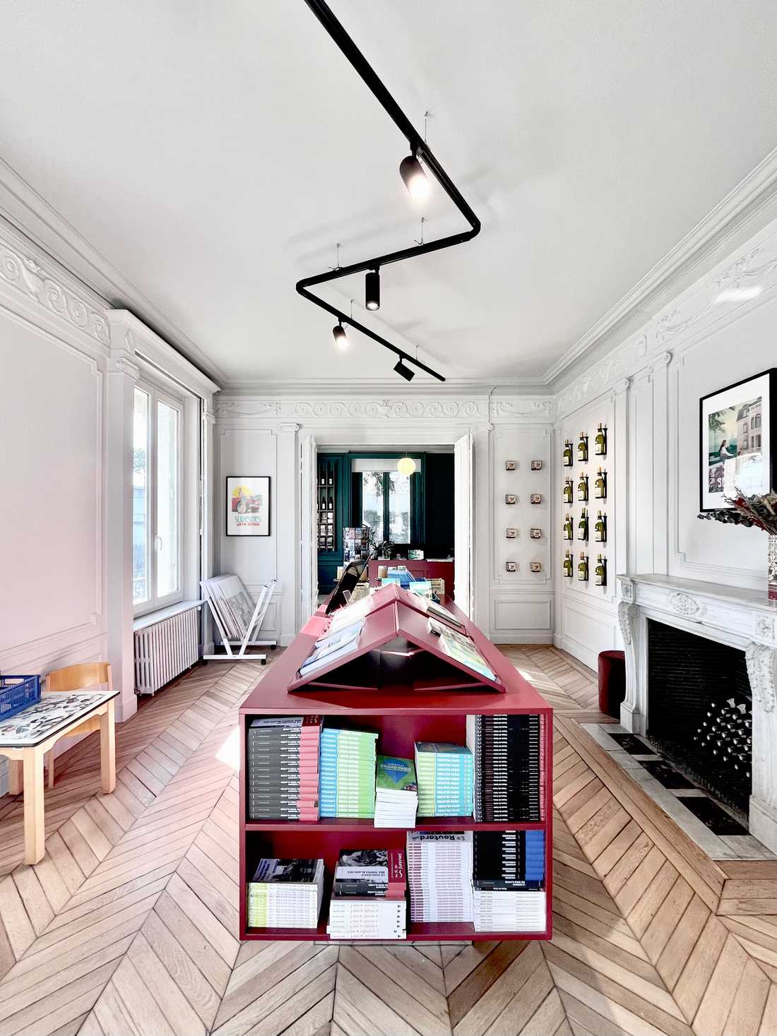 Interior designer redesigns a museum shop in Brussels