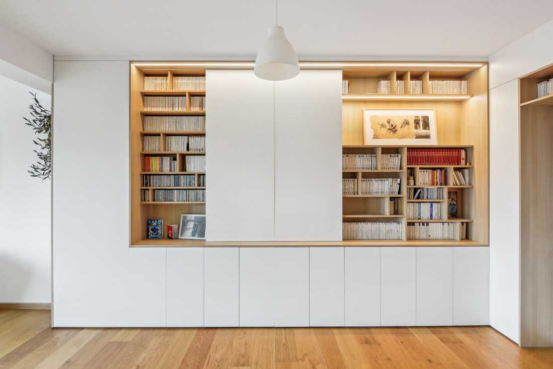 Meuble sur mesure avec coin bureau invisible