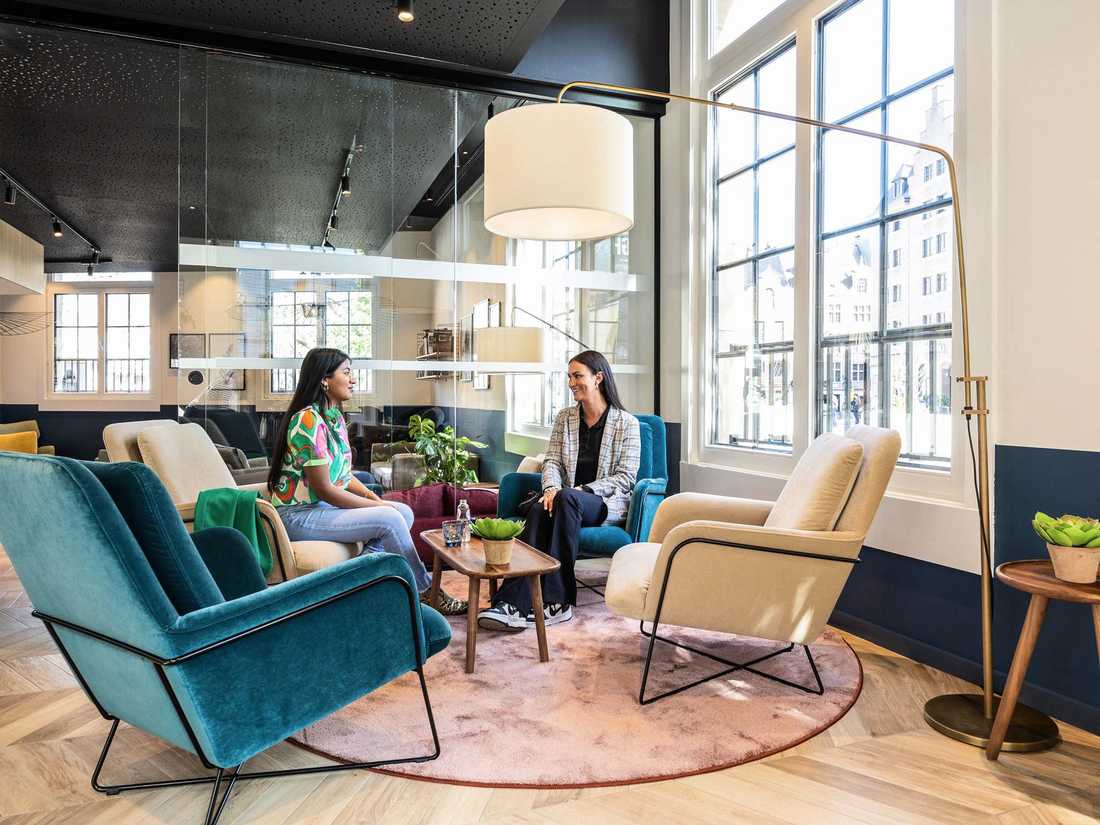 Espace de travail dans le lobby d'un hôtel au centre de Bruxelles