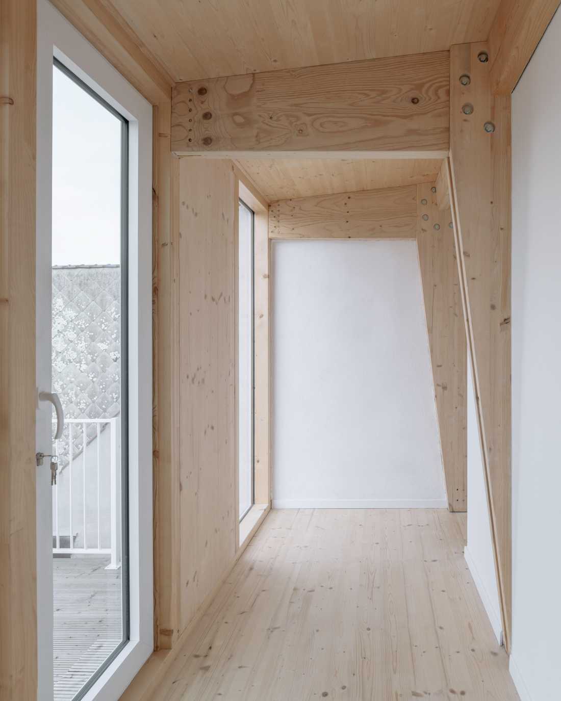 Circulation dans la surélevation