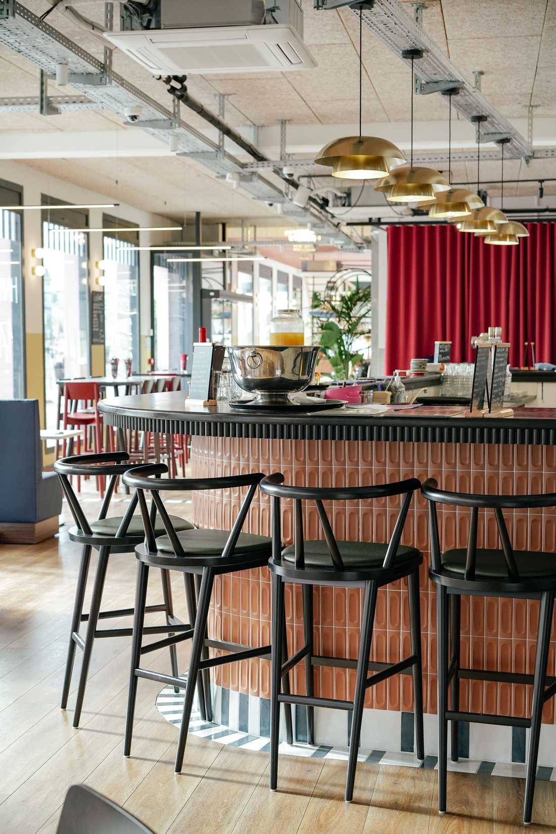 Renovation of a restaurant in Brussels by an architect specializing in commercial architecture