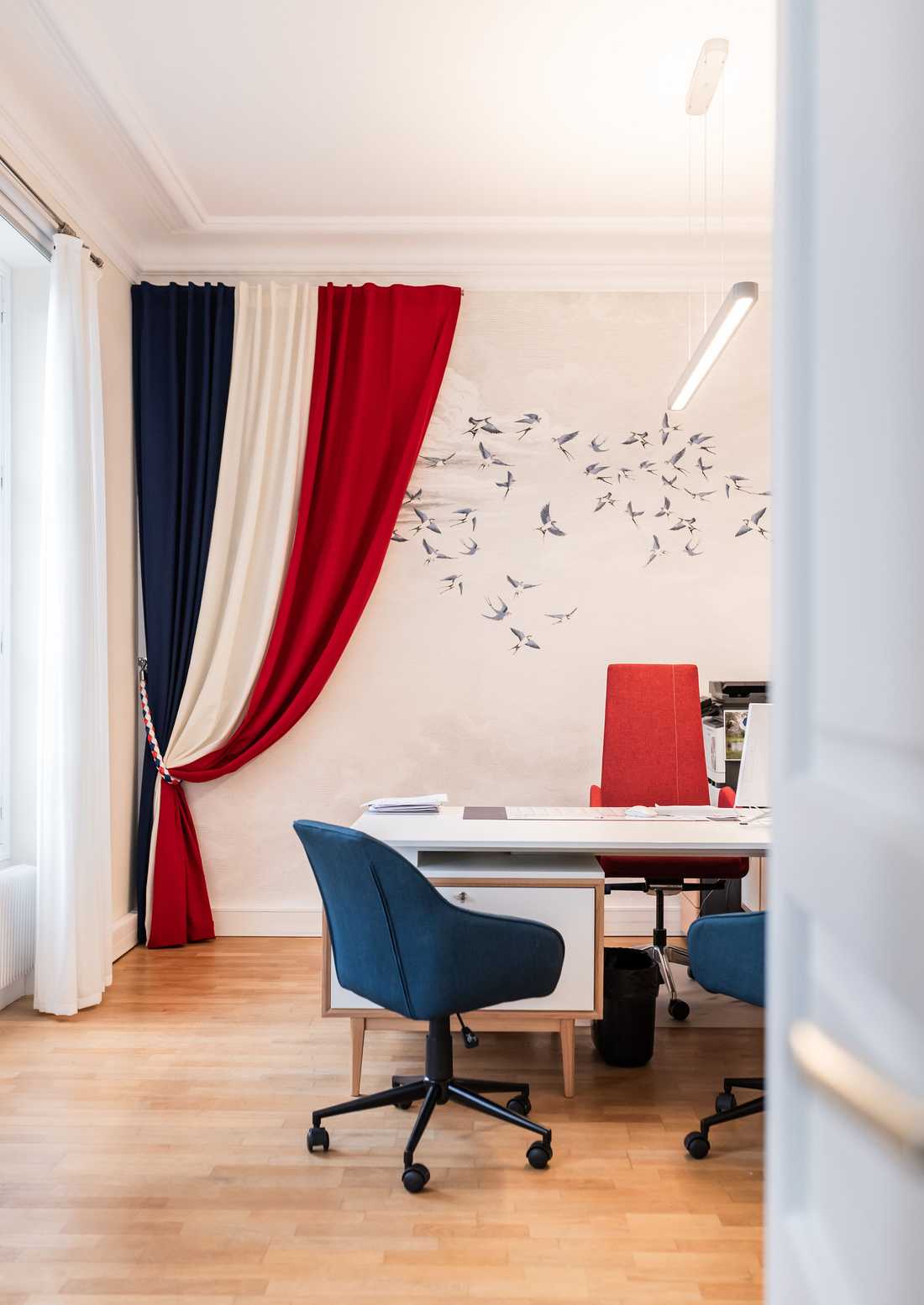 Locaux d'une collectivité territoriale en région bruxelloise aménagée par un architecte d'intérieur