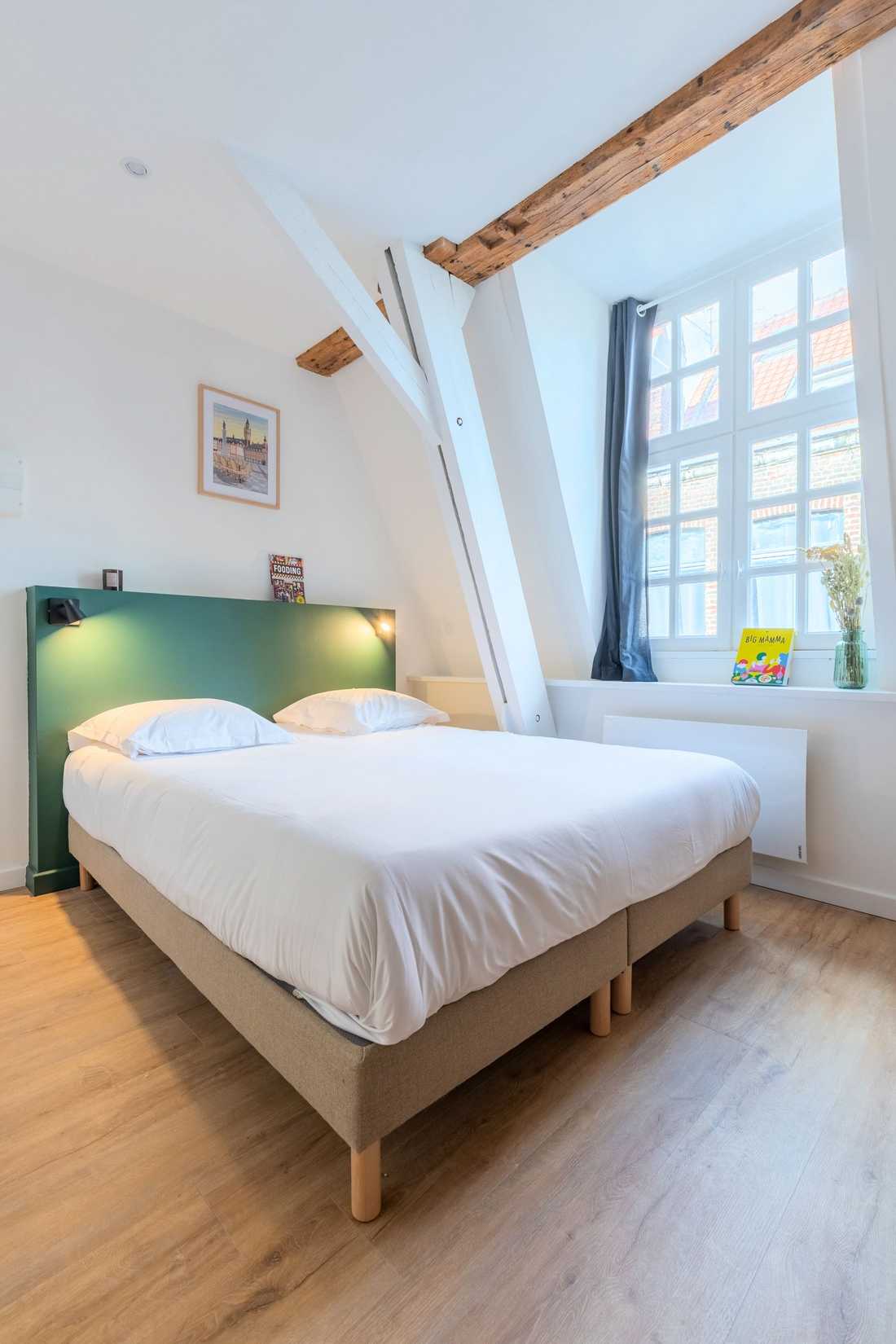 Chambre avec poutres apparentes