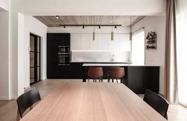 Rénovation complète d'une maison des années 50 par un architecte à Bruxelles